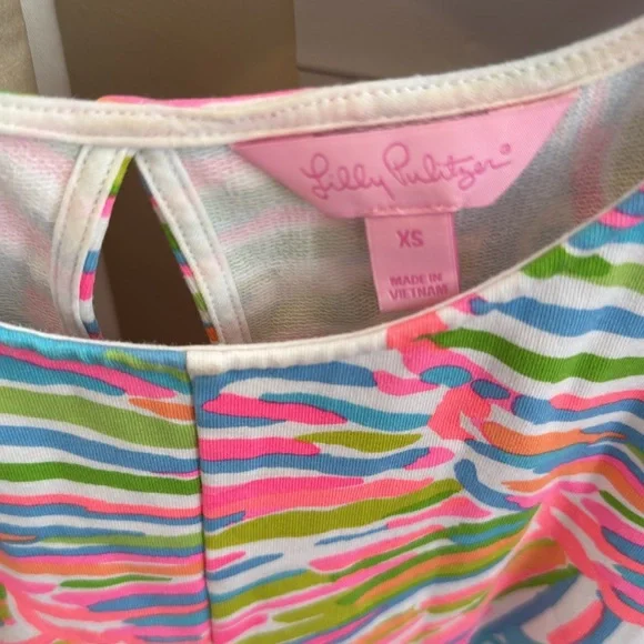 Lilly Pulitzer XS EUC seashell dress. Cotton knit Aline mini. Keyhole back. - Picture 4 of 7